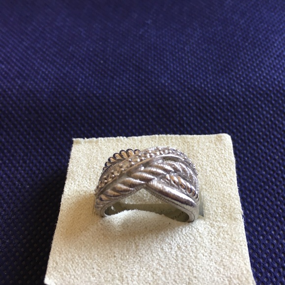 Pre-Loved Judith Ripka X Band Ring! - Picture 2 of 7